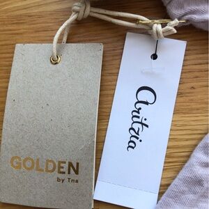 [M] NWT Aritzia Golden by TNA Theroux T-Shirt Lilac Fog